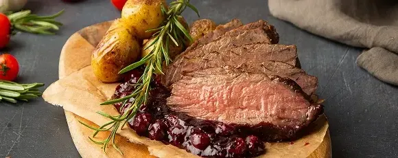 И рыба, и мясо! Тар-тар, стейки и шоколадный брауни