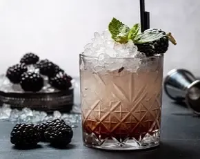Коктейльный мастер-класс Bramble