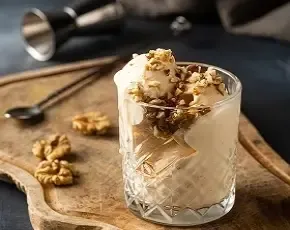 Семифреддо с виски и карамелизированными орехами