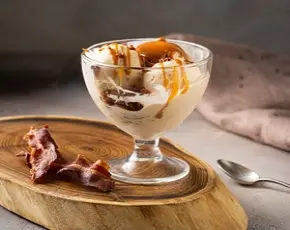 Мороженое с беконом и соленой карамелью