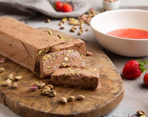 Семифреддо с фисташками и шоколадом