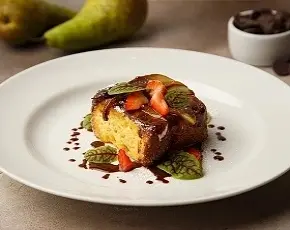 Пряный французский тост с грушей