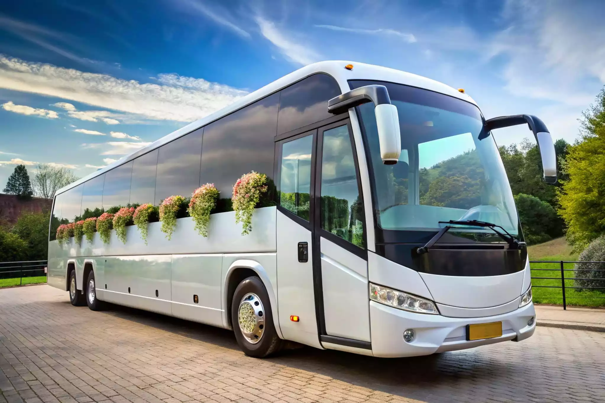 Доставка гостей на место проведения праздника и обратно