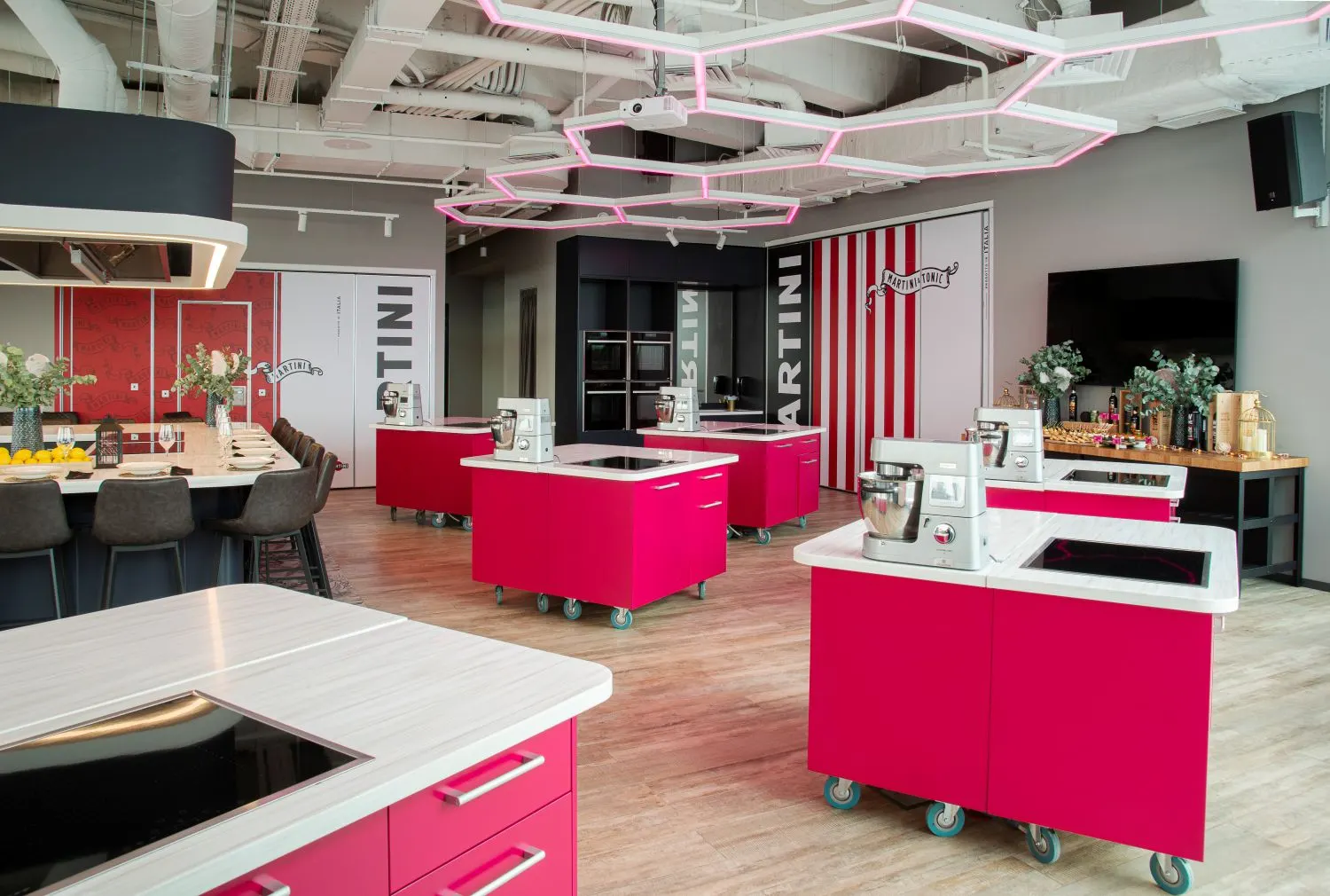 студия на Молодежной